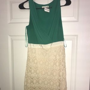 Never worn small, Green and lace mini